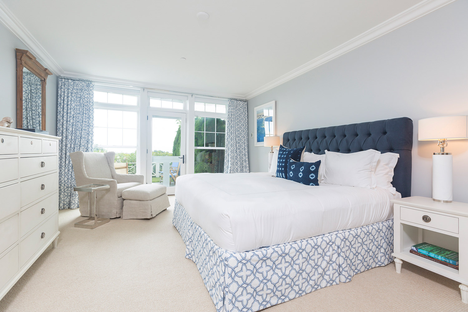 Dune Grass Suite bedroom.