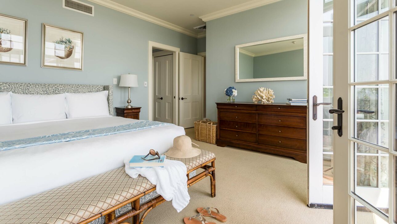 Beach Stone Suite bedroom.