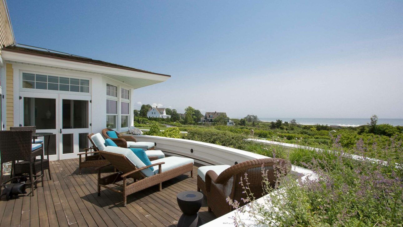 Beach Stone Suite veranda with lounge chairs.