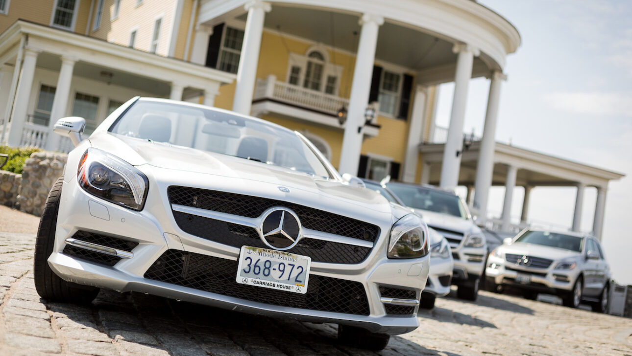The front of a Mercedes Benz car.